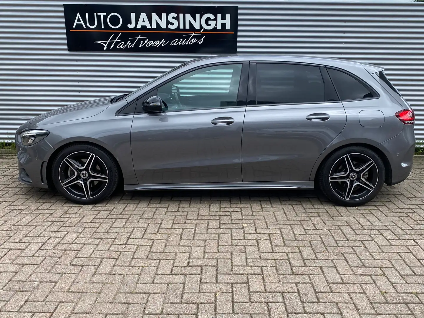 Mercedes-Benz B 200 Business Solution AMG!! Automaat!! | Orig. Ndl aut Grijs - 2