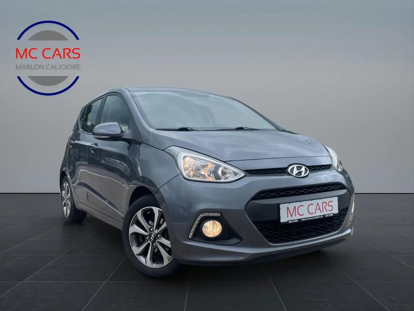 Hyundai i10 FIFA World Cup Edition / Tüv+Au Neu Grau - 1