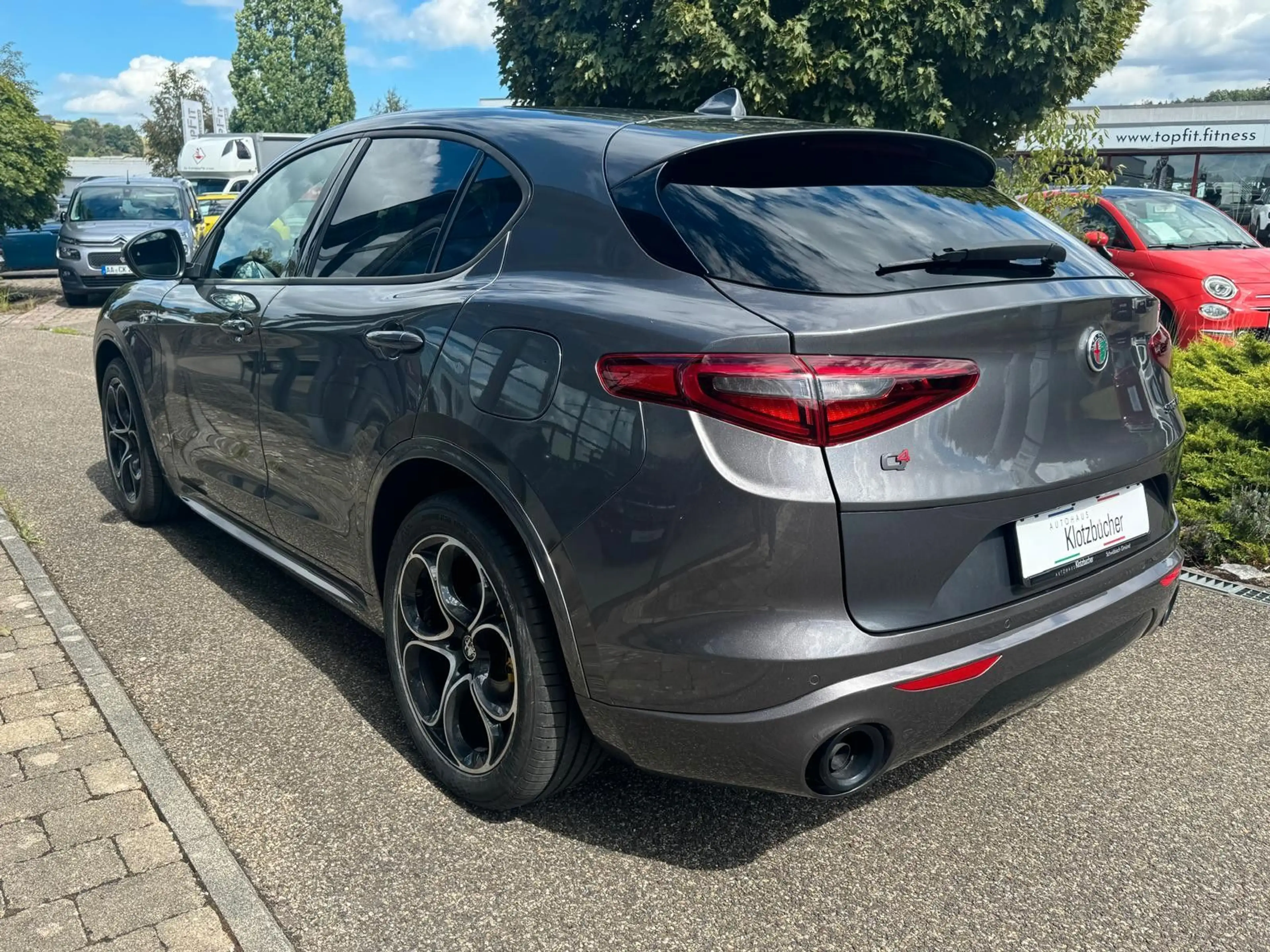 Alfa Romeo Stelvio Veloce Q4 — photo 3