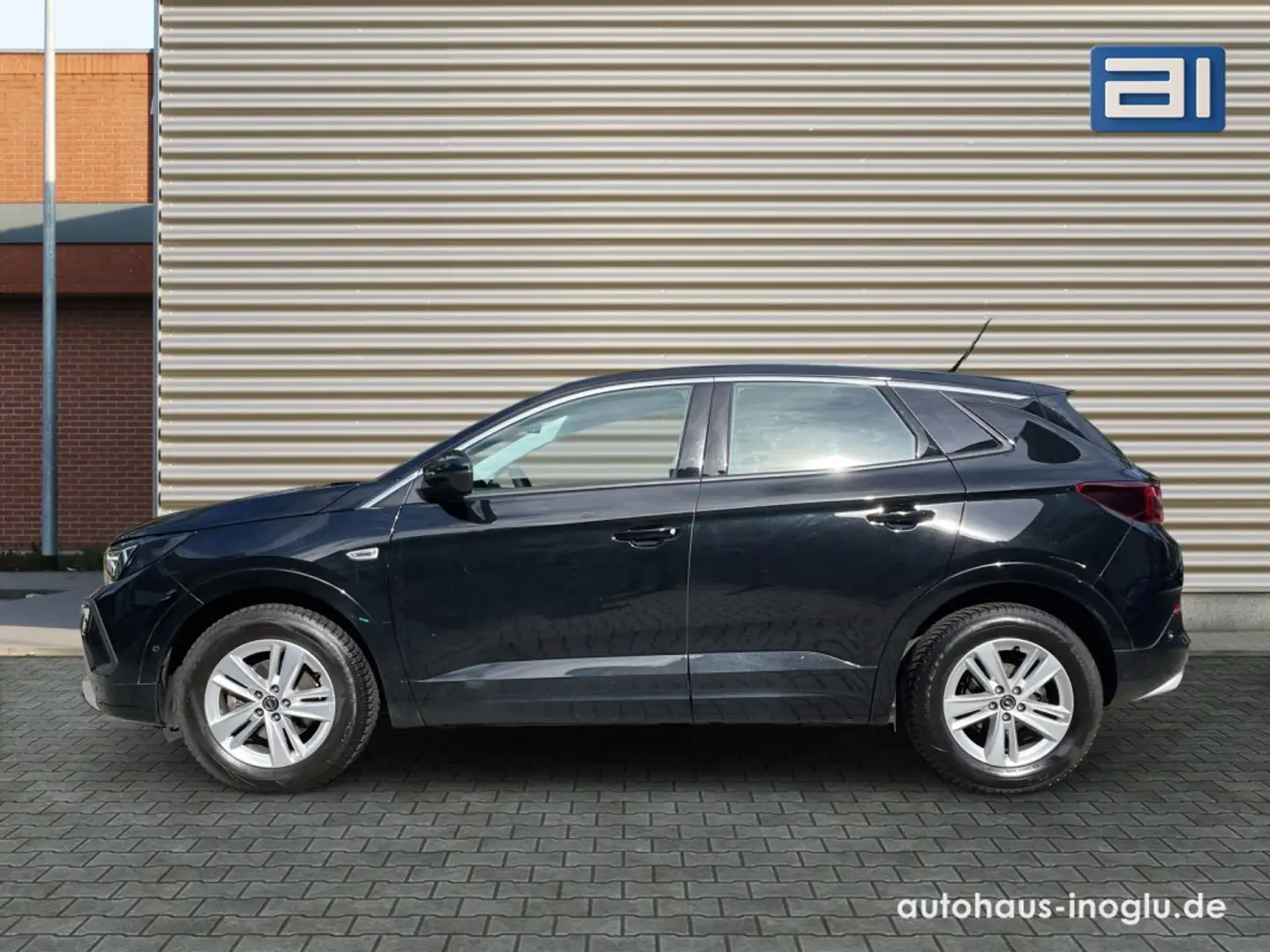 Opel Grandland 1.2 AT*Enjoy*Kamera*Lenk Shz*AGR*Totwi Schwarz - 2