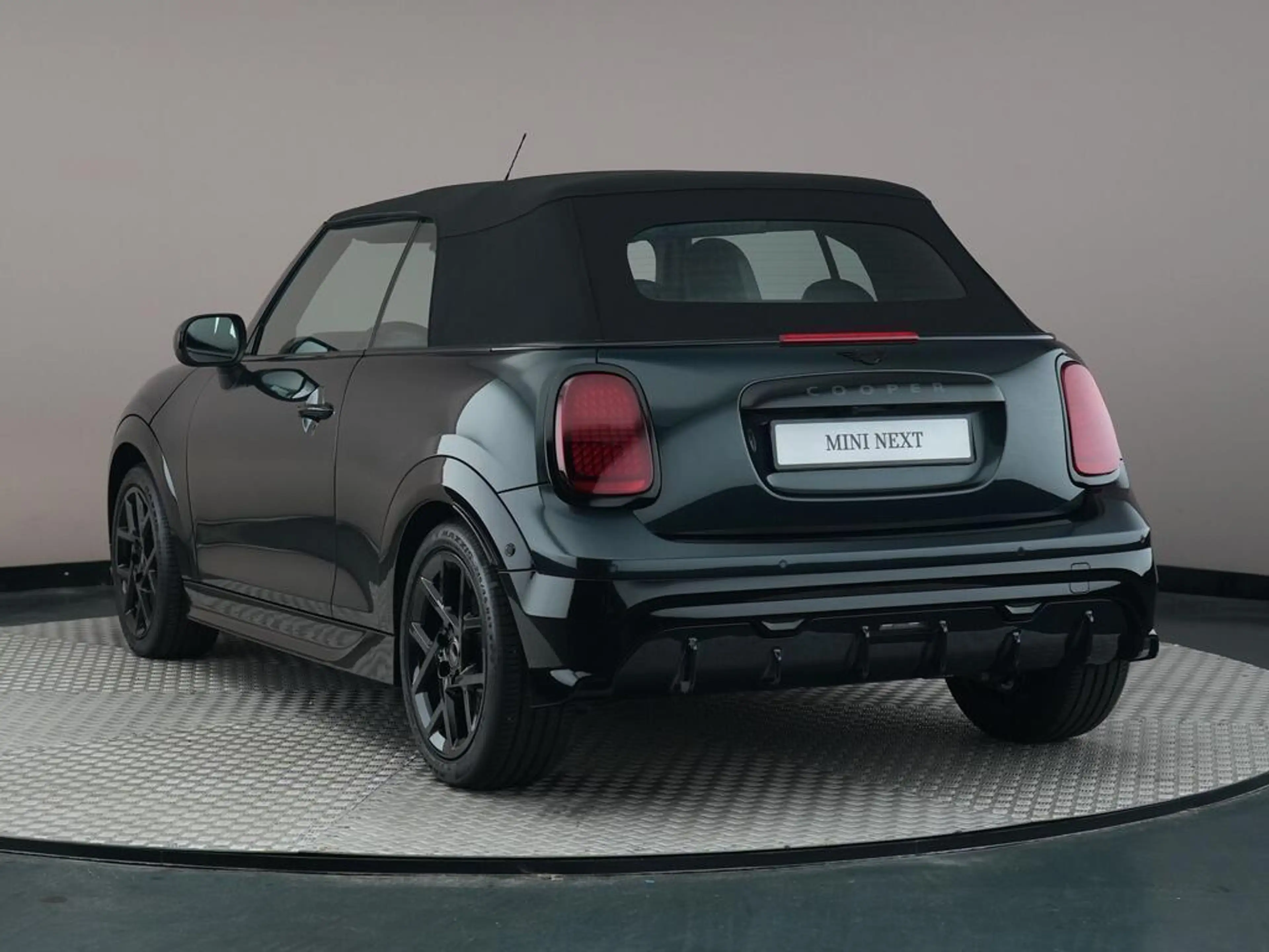 MINI Cooper C Cabrio 2.0 John Cooper Works M — photo 11