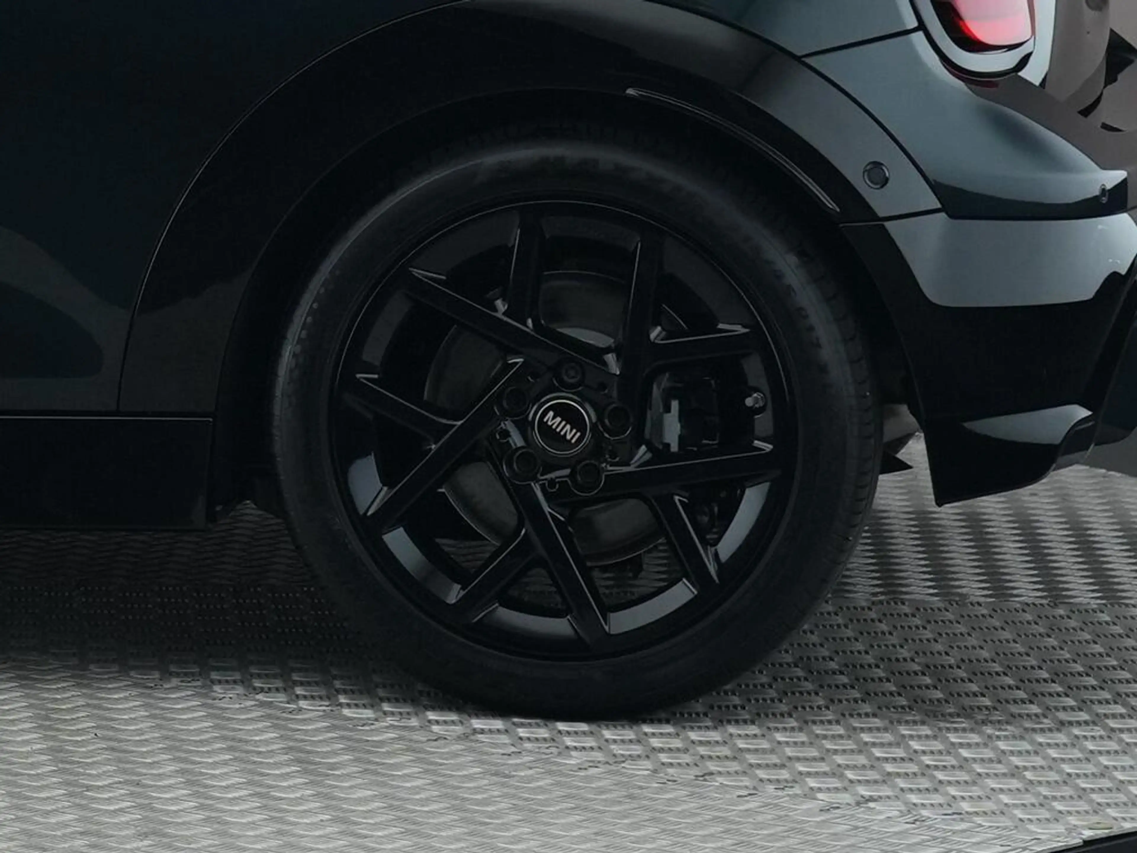 MINI Cooper C Cabrio 2.0 John Cooper Works M — photo 15