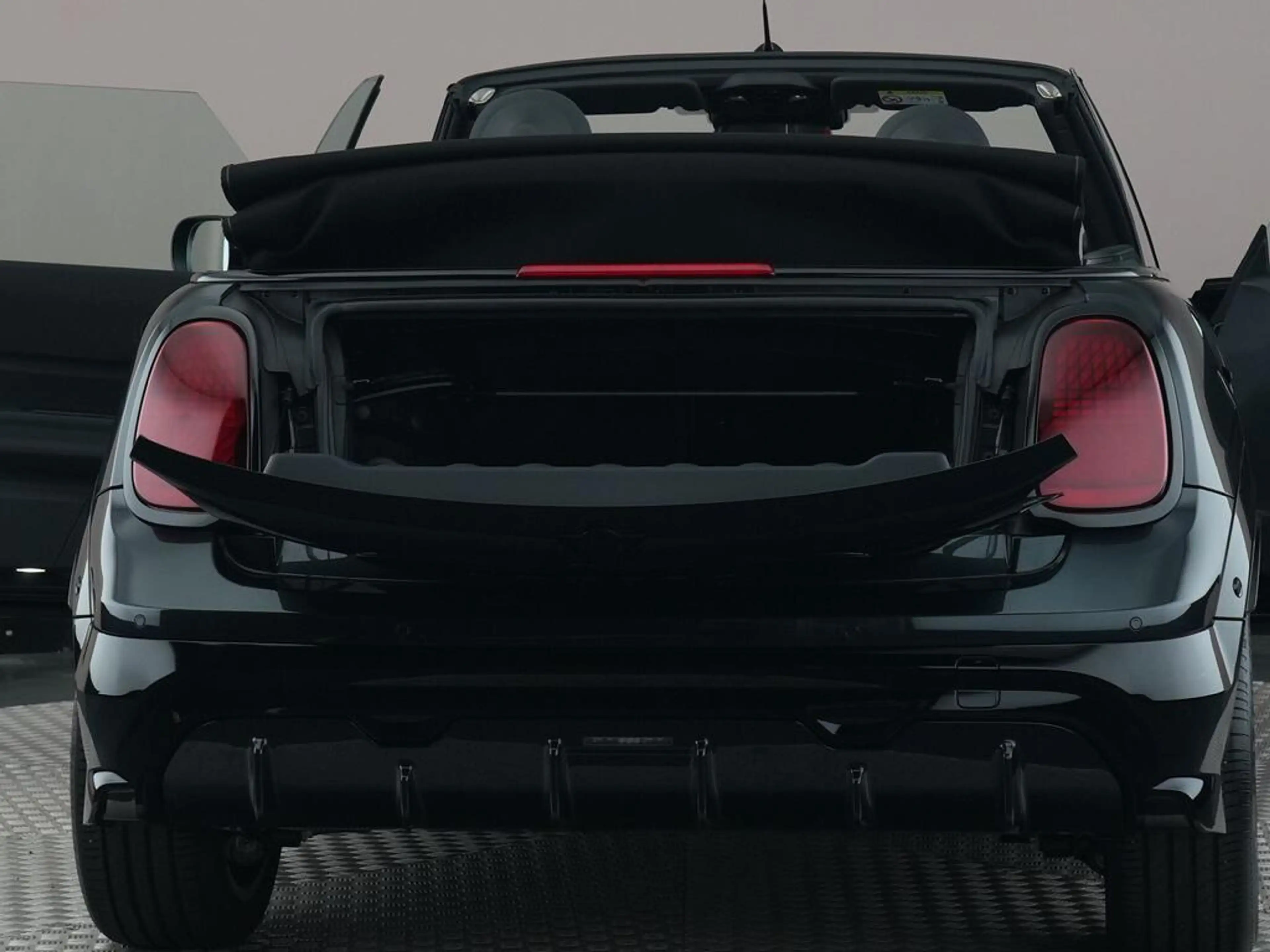 MINI Cooper C Cabrio 2.0 John Cooper Works M — photo 12