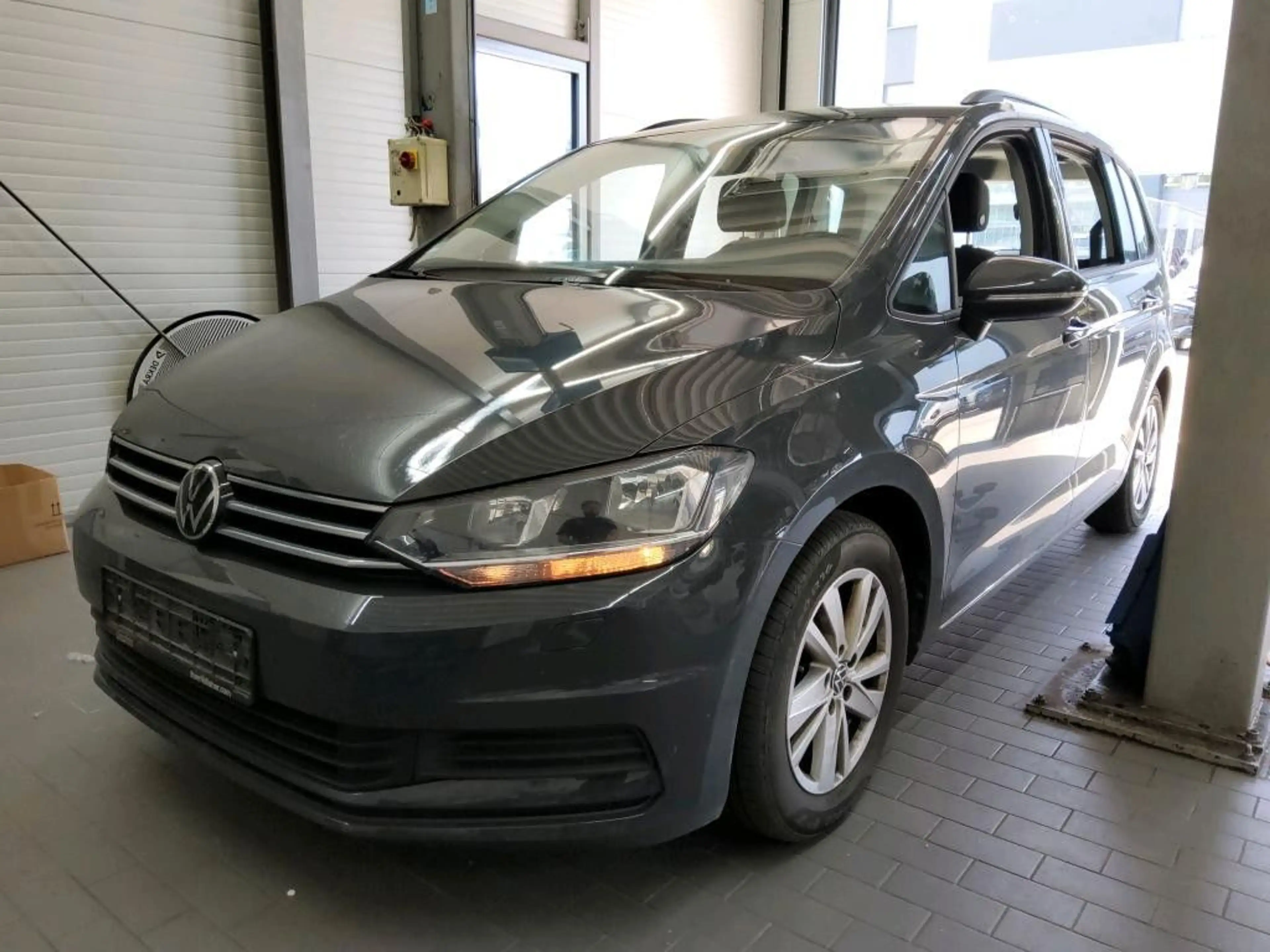 Volkswagen Touran Comfortline 2.0TDI Navi SHZ AHK Alu16