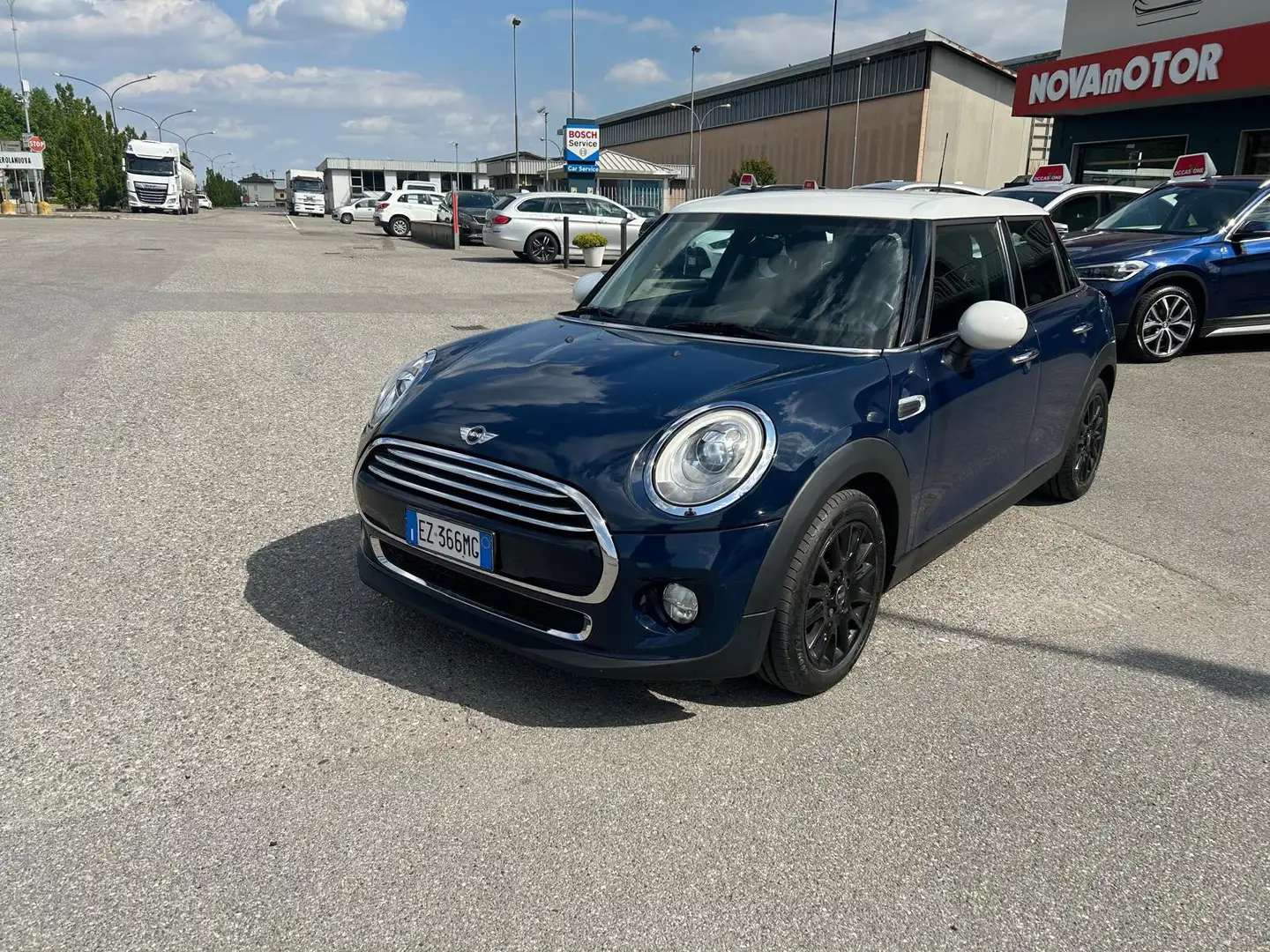 MINI Cooper Mini 1.5 Cooper 5p auto Blauw - 1