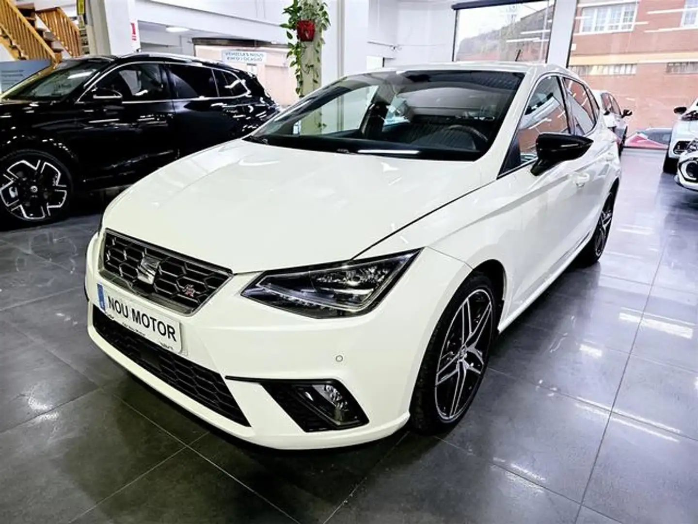 SEAT Ibiza 1.0 TSI S&S FR 115 Blanco - 1