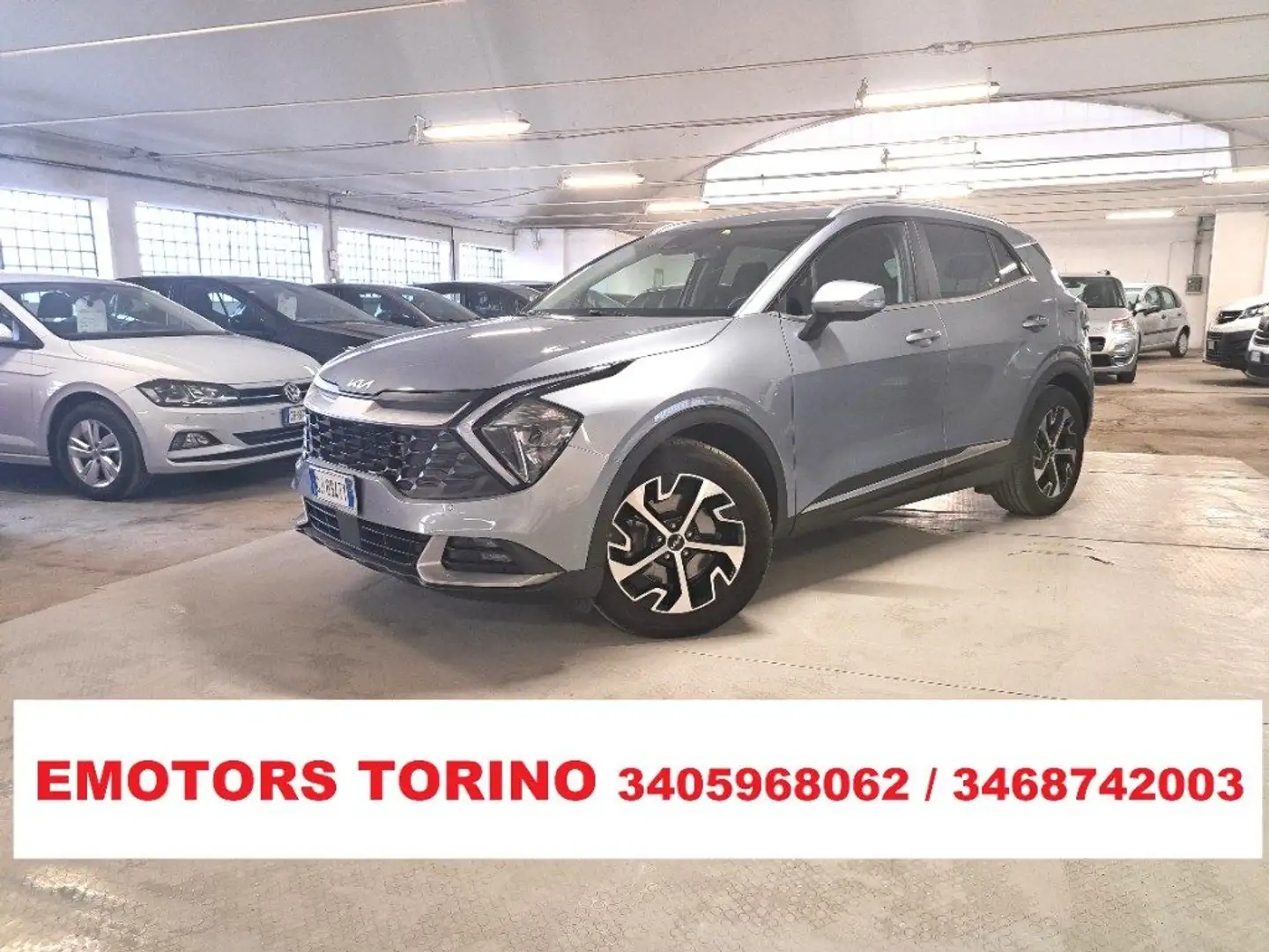 Kia Sportage 1.6 CRDI 136 CV 2WD Mild Hybrid Style Gris - 2