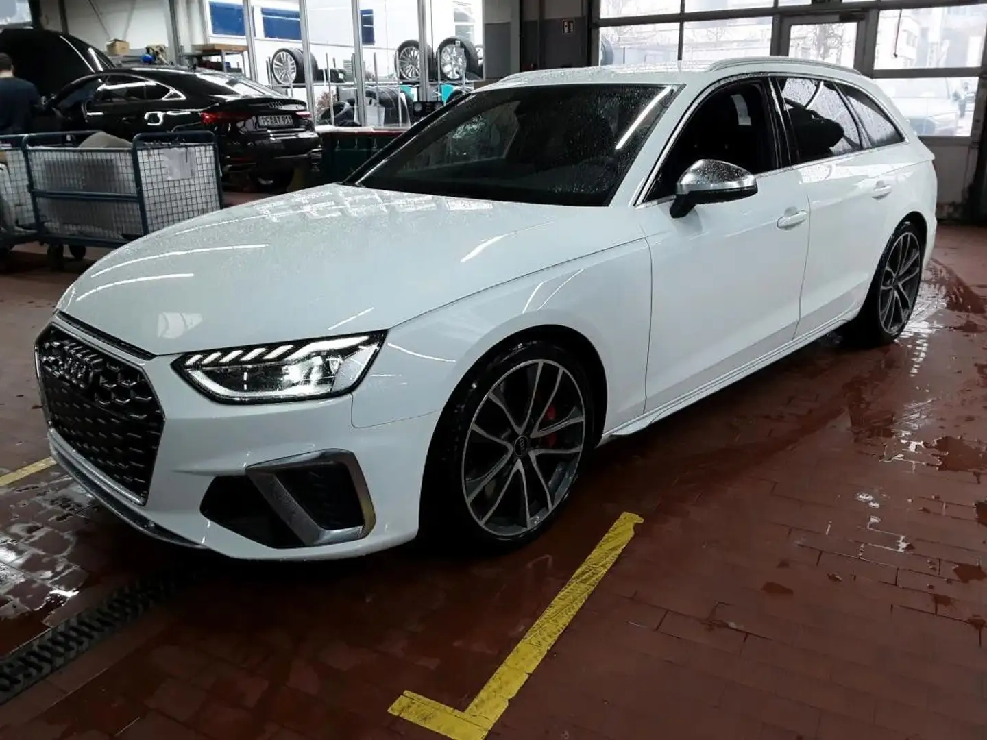 Audi S4 Avant 3.0 TDI*QUATTRO*SPORTSITZE*1HAND* Weiß - 1