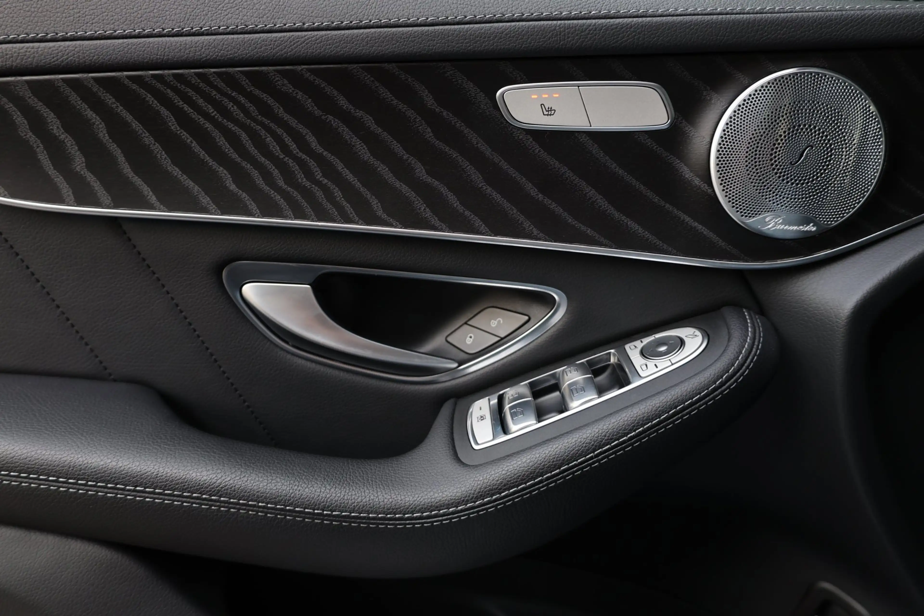 Mercedes-Benz GLC 43 AMG 4MATIC 367+PK LED/PANORAMADAK/LEDER+S.VERWARMING/1 — photo 13