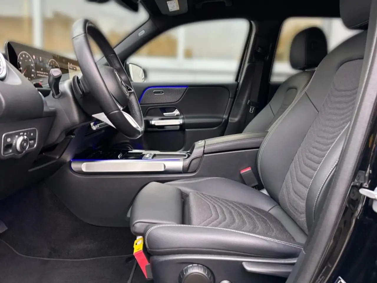 Mercedes-Benz GLB 200 Progressive/Advanced/7G/LED/7+Sitzer/ 8
