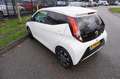 Toyota Aygo 1.0 VVT-i 72pk 5D X-JOY Sport Clima Apple Carplay Wit - thumbnail 35