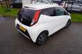 Toyota Aygo 1.0 VVT-i 72pk 5D X-JOY Sport Clima Apple Carplay Wit - thumbnail 48