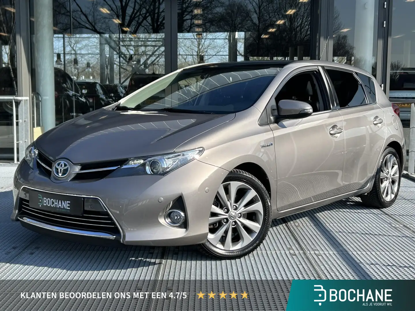 Toyota Auris 1.8 Hybrid Executive | Trekhaak | Panoramadak | Ca Gris - 1