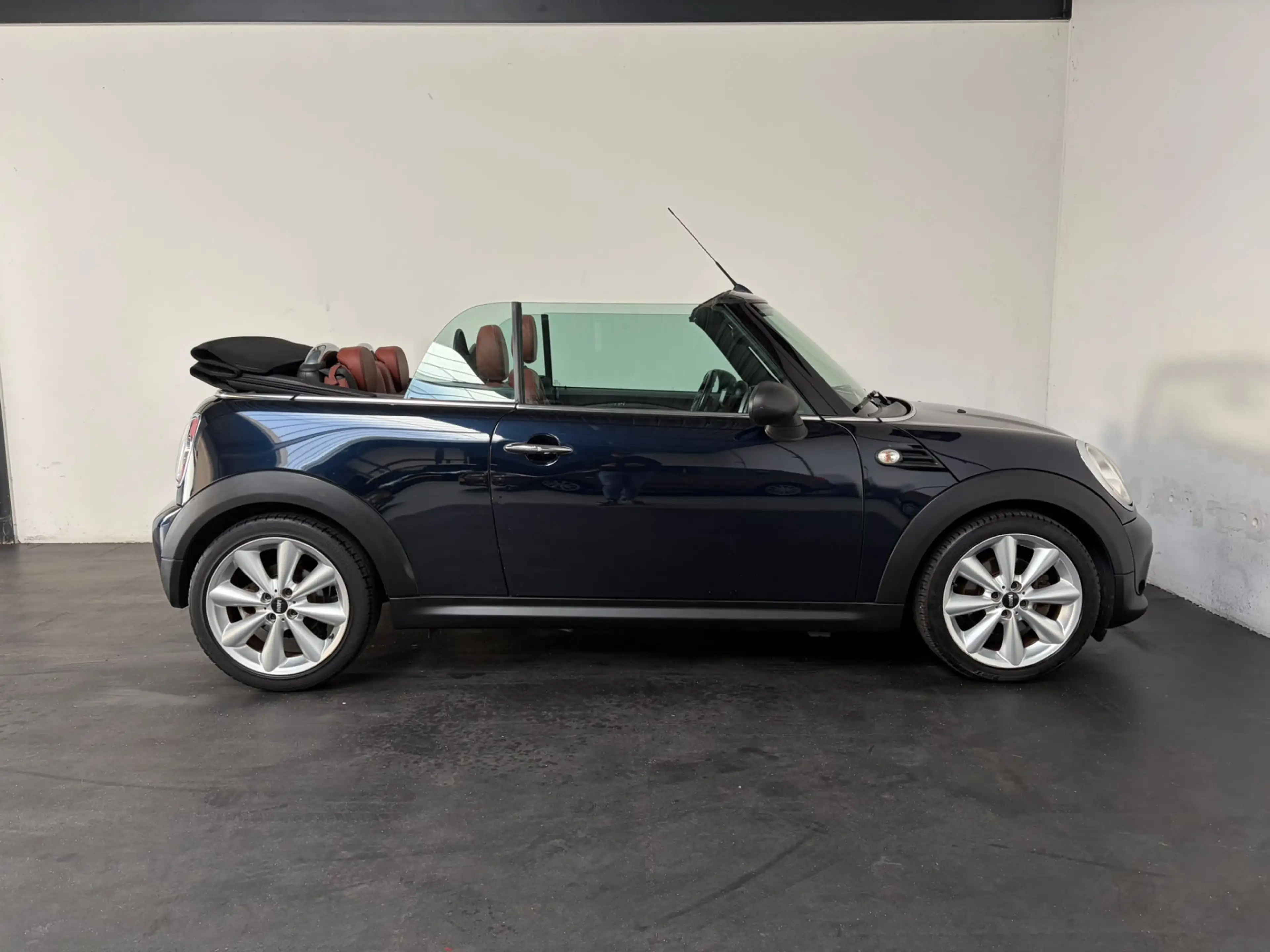 MINI One Cabrio 1.6 Pepper — photo 32