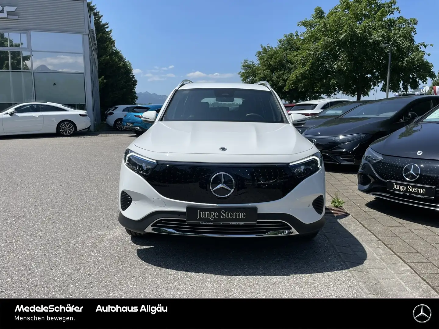 Mercedes-Benz EQB 300 EQB 300 4M Progressive 7-Sitzer Vorr.-Distronic Weiß - 2