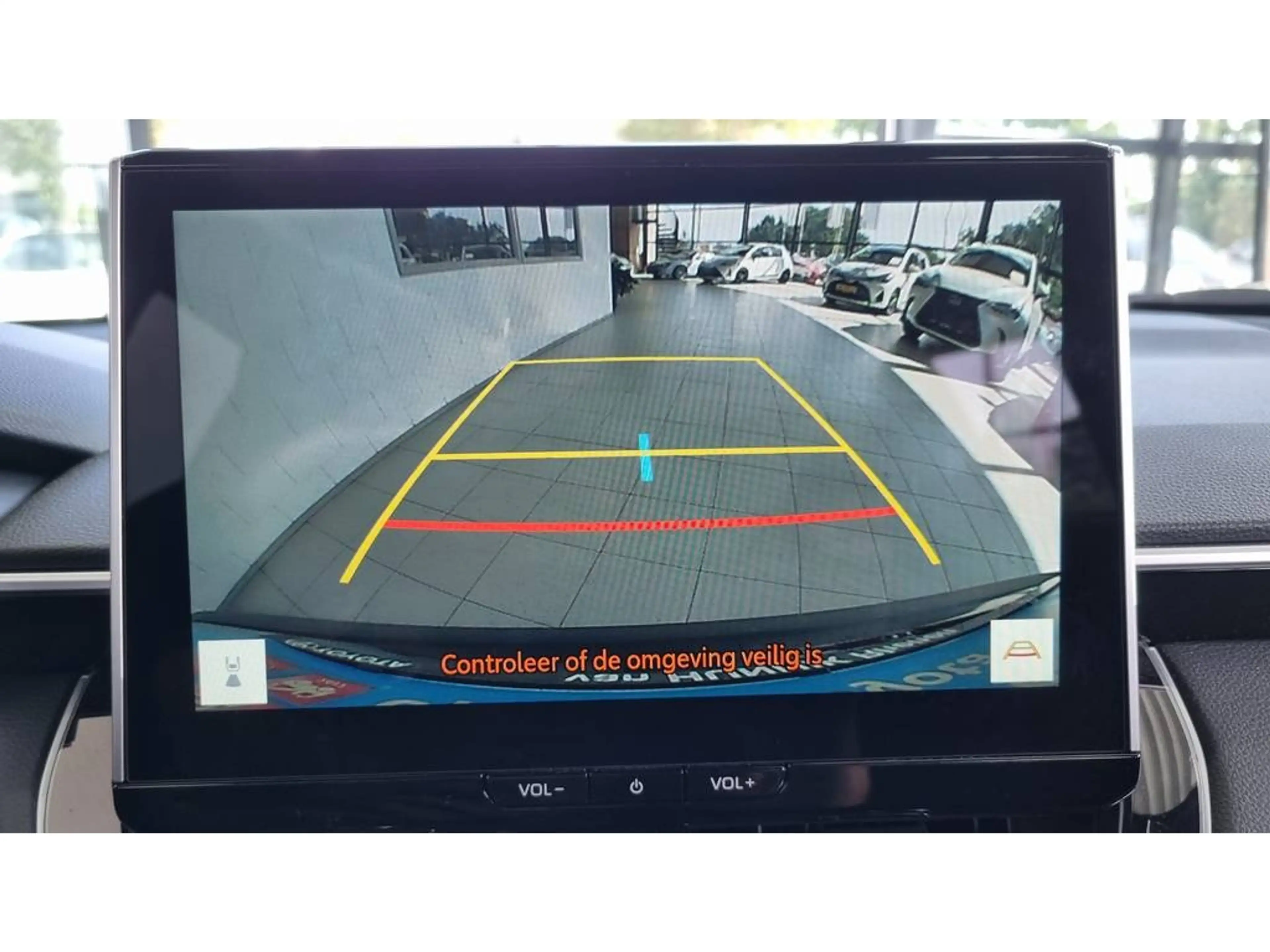 Toyota Corolla Cross 180 Style | Stoel en stuurverw | Apple/Android | P — photo 17