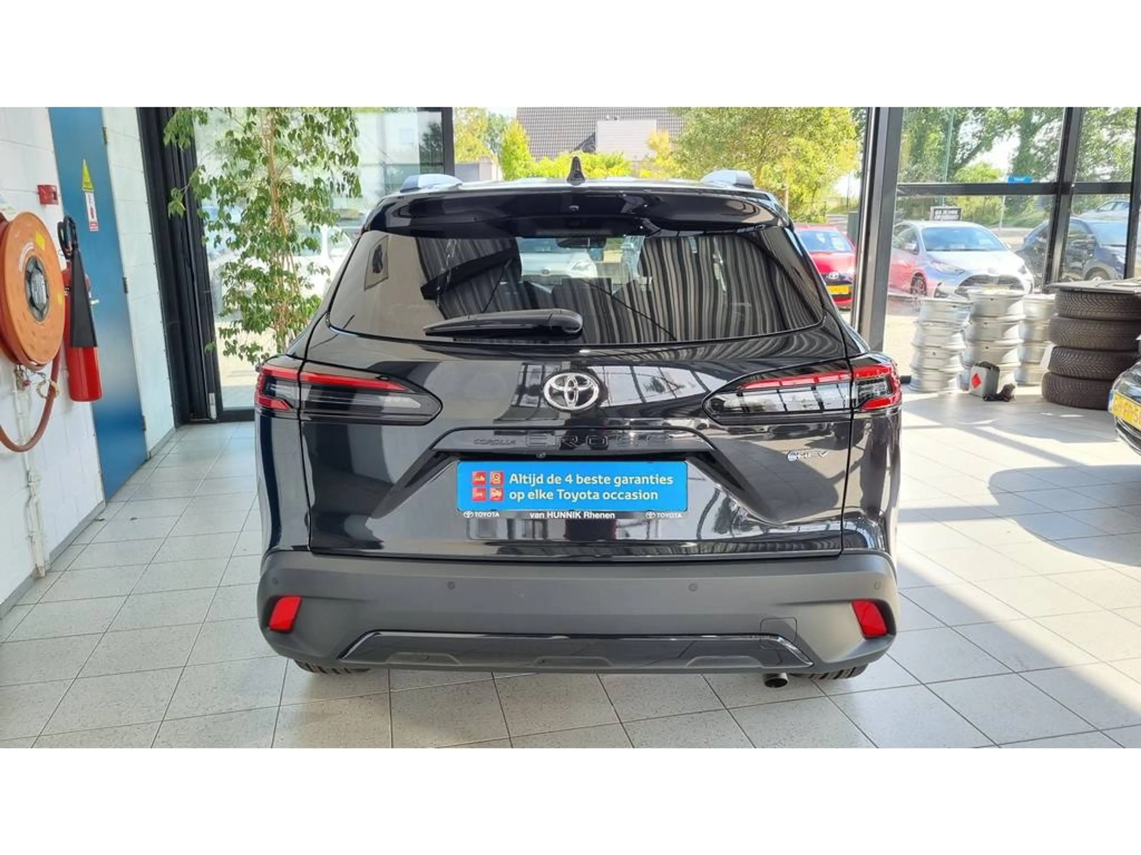 Toyota Corolla Cross 180 Style | Stoel en stuurverw | Apple/Android | P — photo 3
