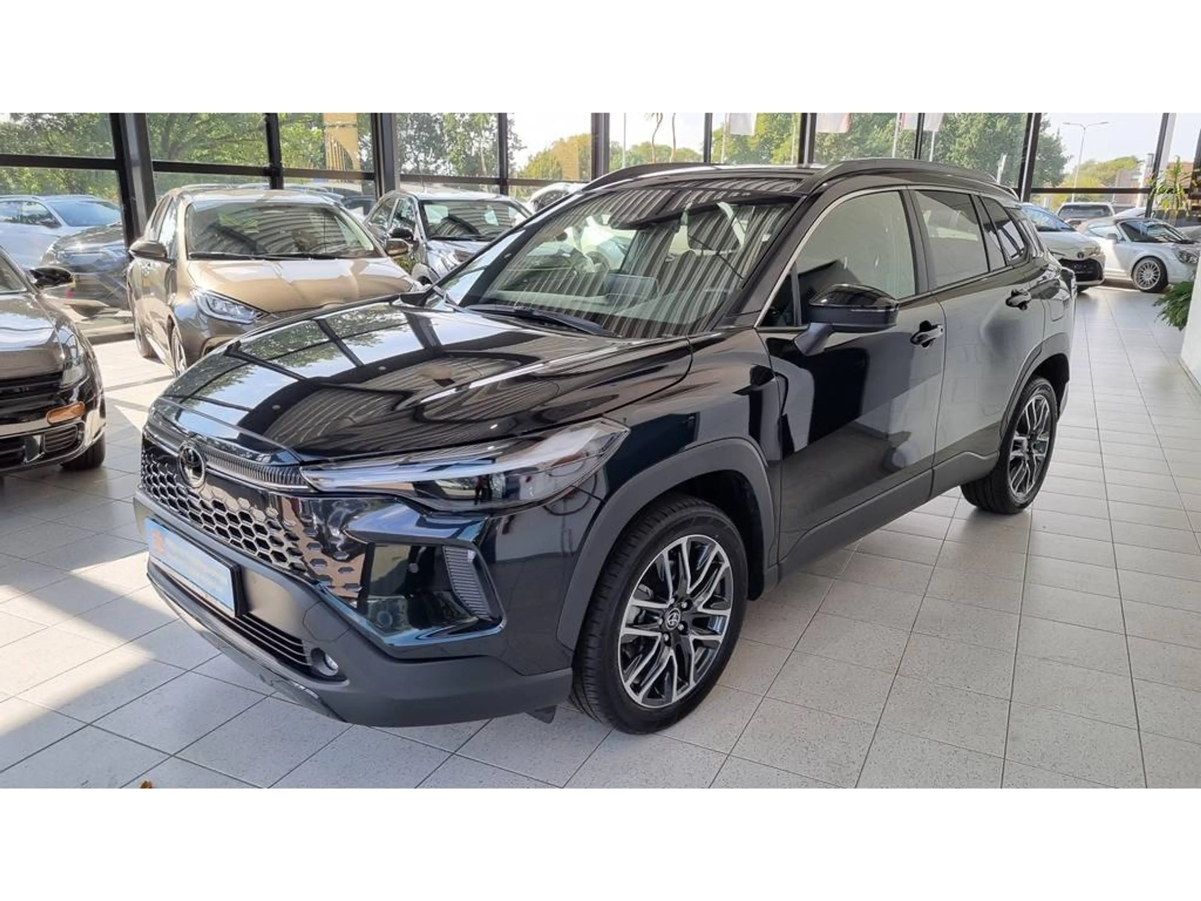Toyota Corolla Cross 180 Style | Stoel en stuurverw | Apple/Android | P — photo 4