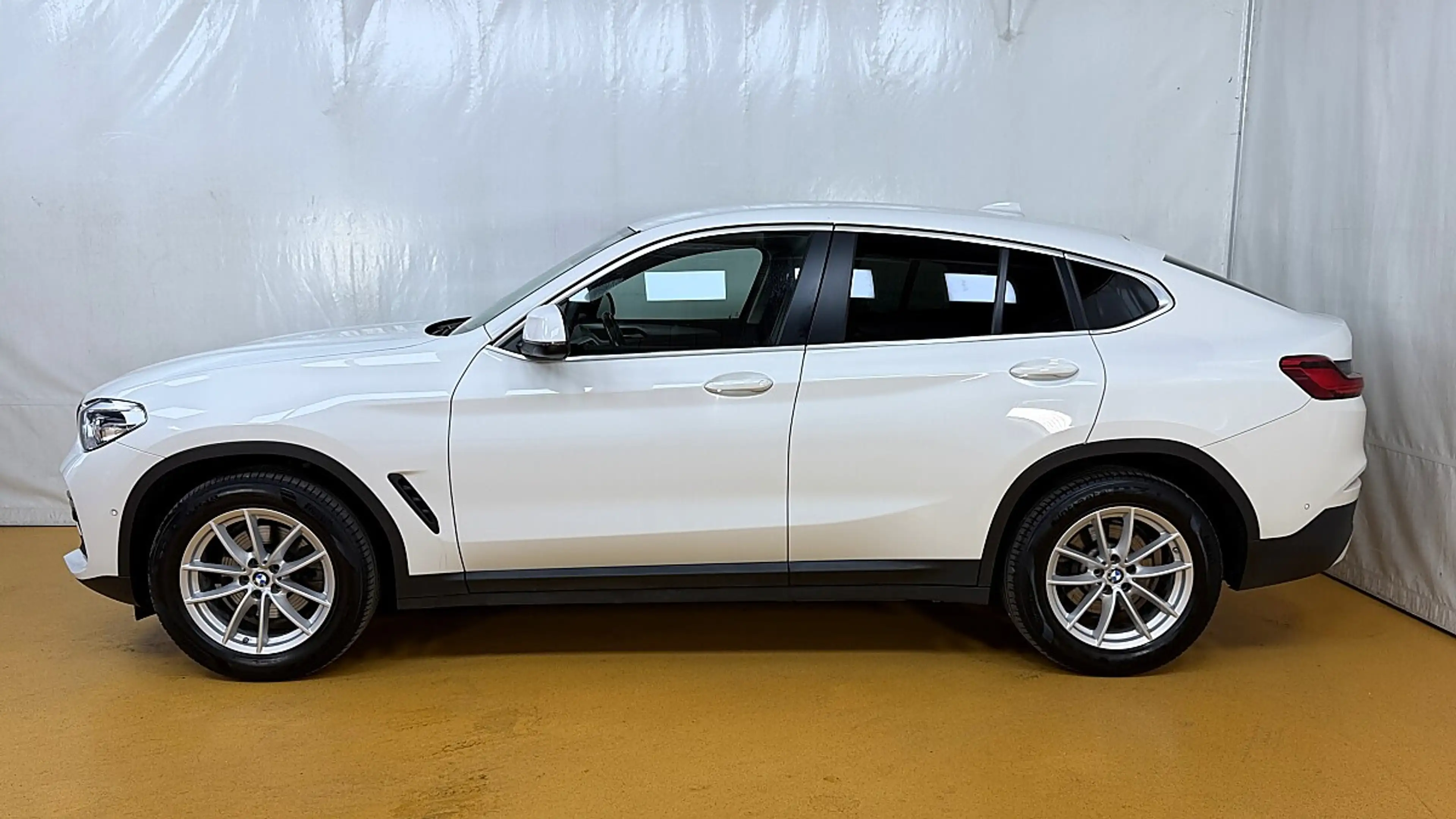 BMW X4 xDrive 20d 48 V Aut. — photo 4
