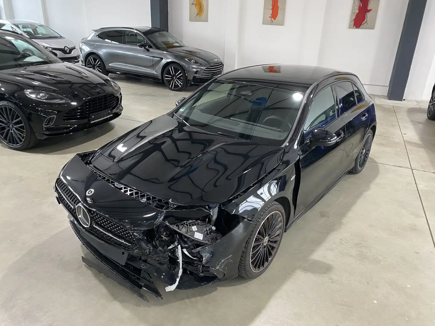 Mercedes-Benz A 250 e AMG-Line Advanced/´19/Night/M-Beam/ Schwarz - 2