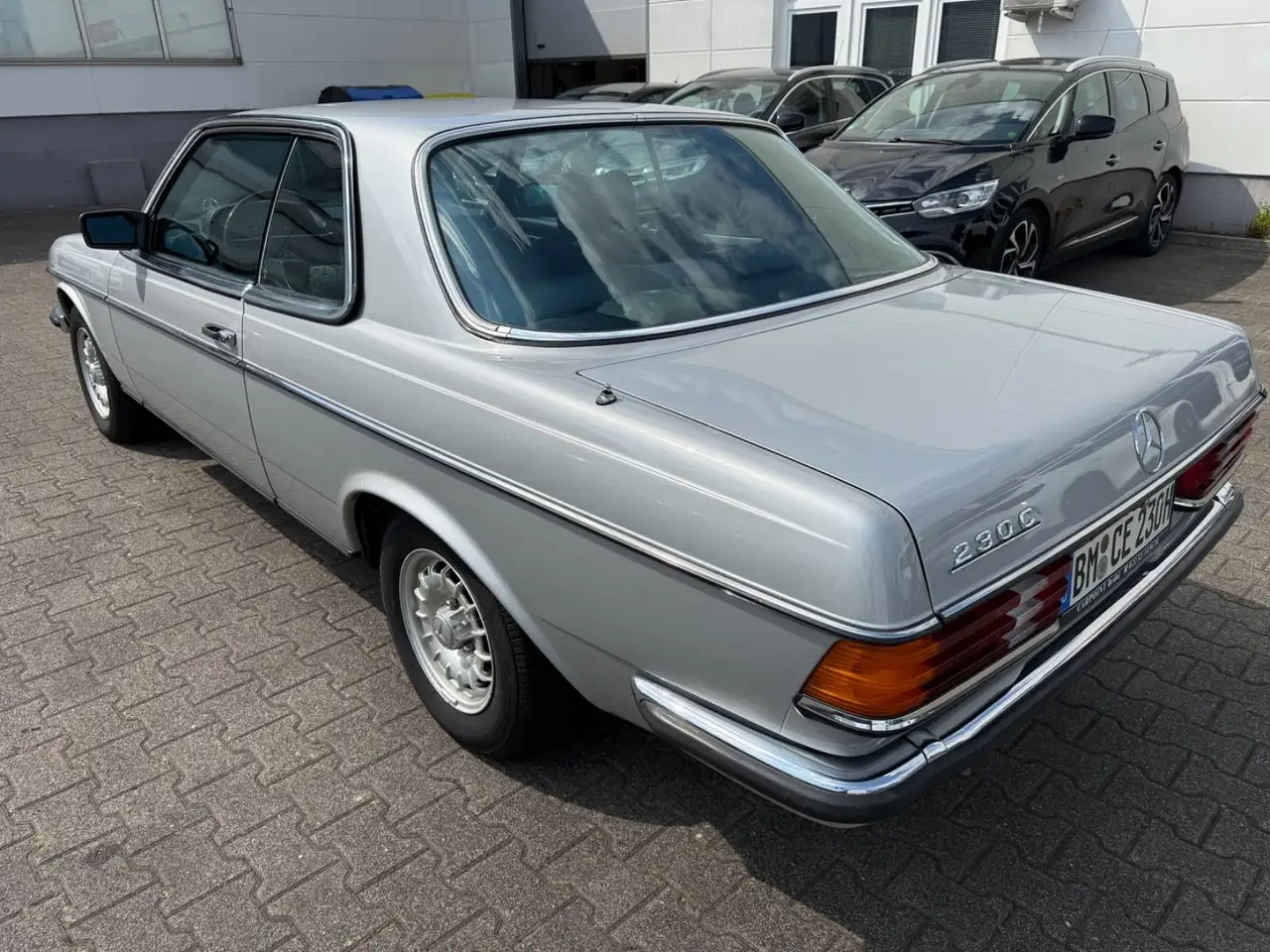 Mercedes-Benz 230 C AUTOMATIK /SCHIEBEDACH/DEUTSCHES FAHRZEUG, foto 7