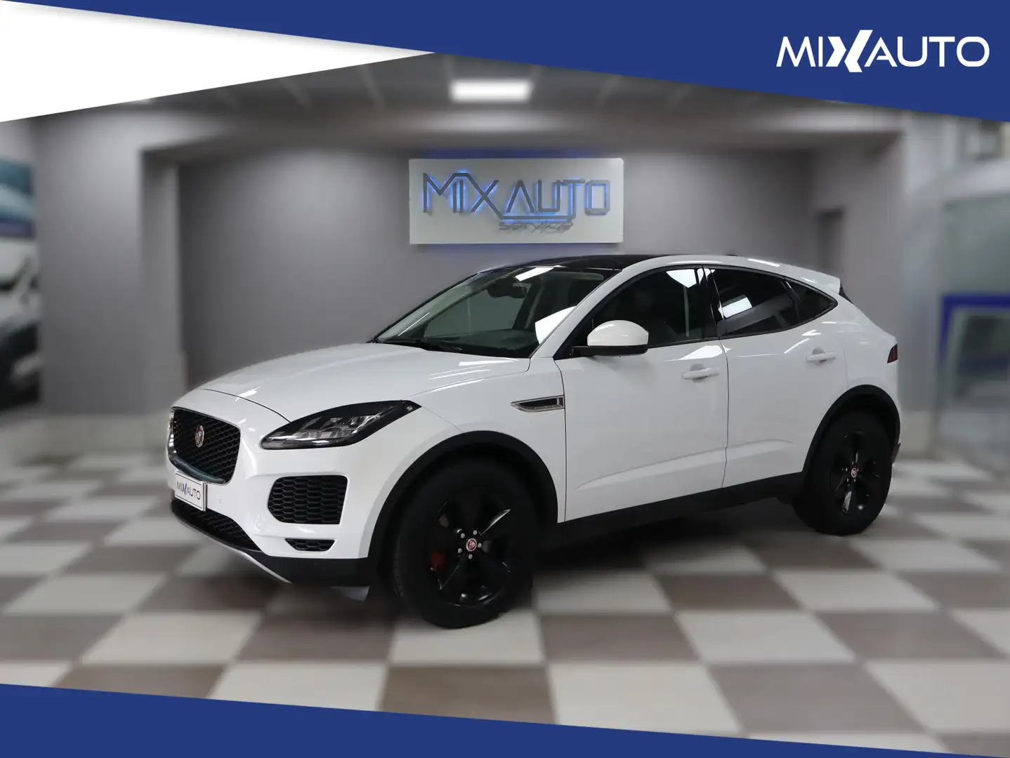 Jaguar E-Pace 2.0D I4 AWD 150CV AUTO Bianco - 1