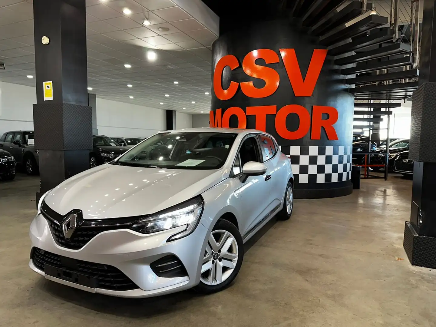Renault Clio TCe Intens 67kW Plateado - 2