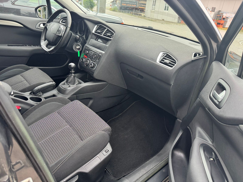 Citroen C4 Lim. Selection — photo 5