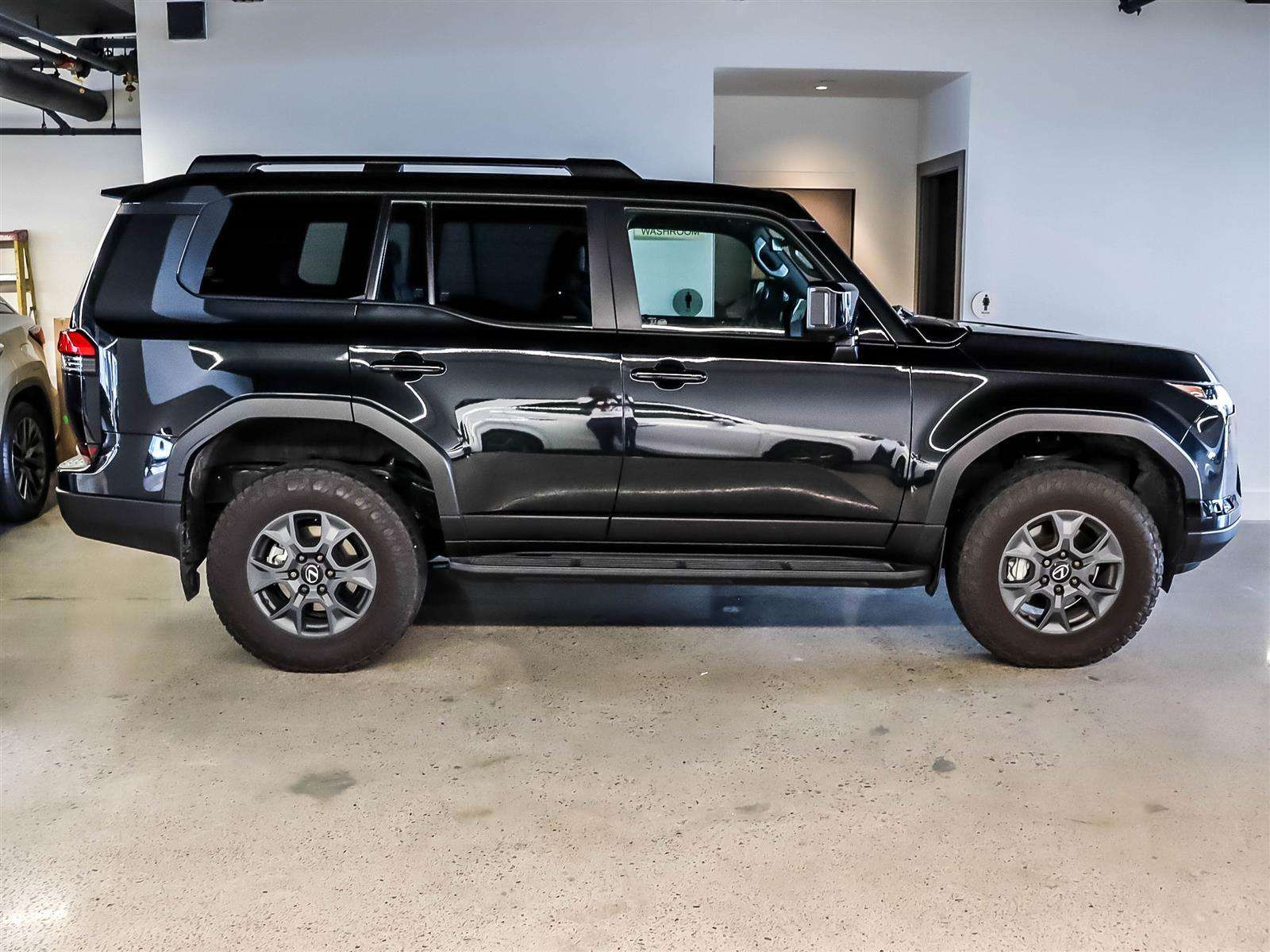 2026 Lexus GX OVERTRAIL|OFFLEASE|CLEANCARFAX| — снимка 1