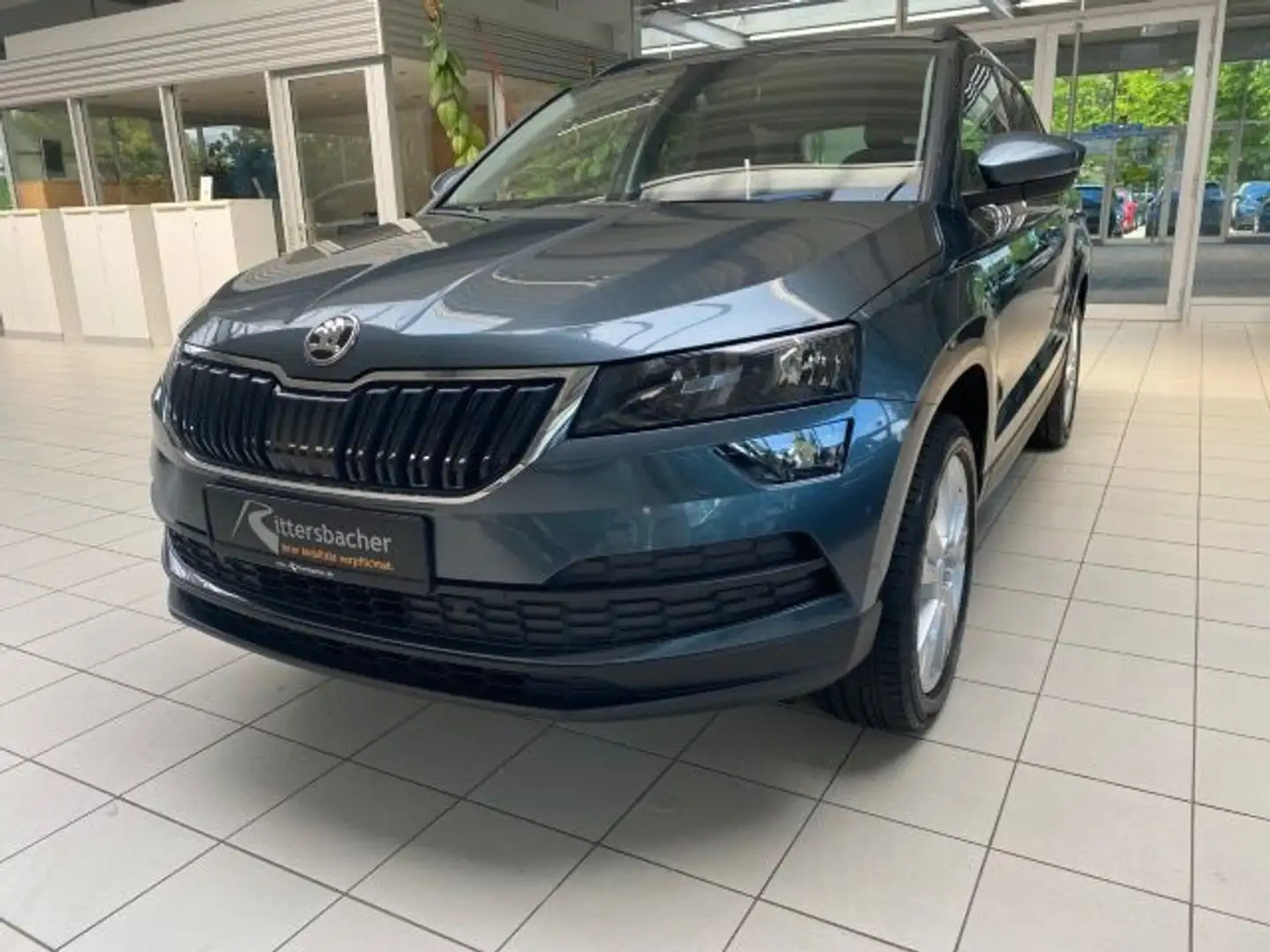 Skoda Karoq 1.0 TSI Style AHK PDC Kamera Klima Sitzhzg Grau - 2