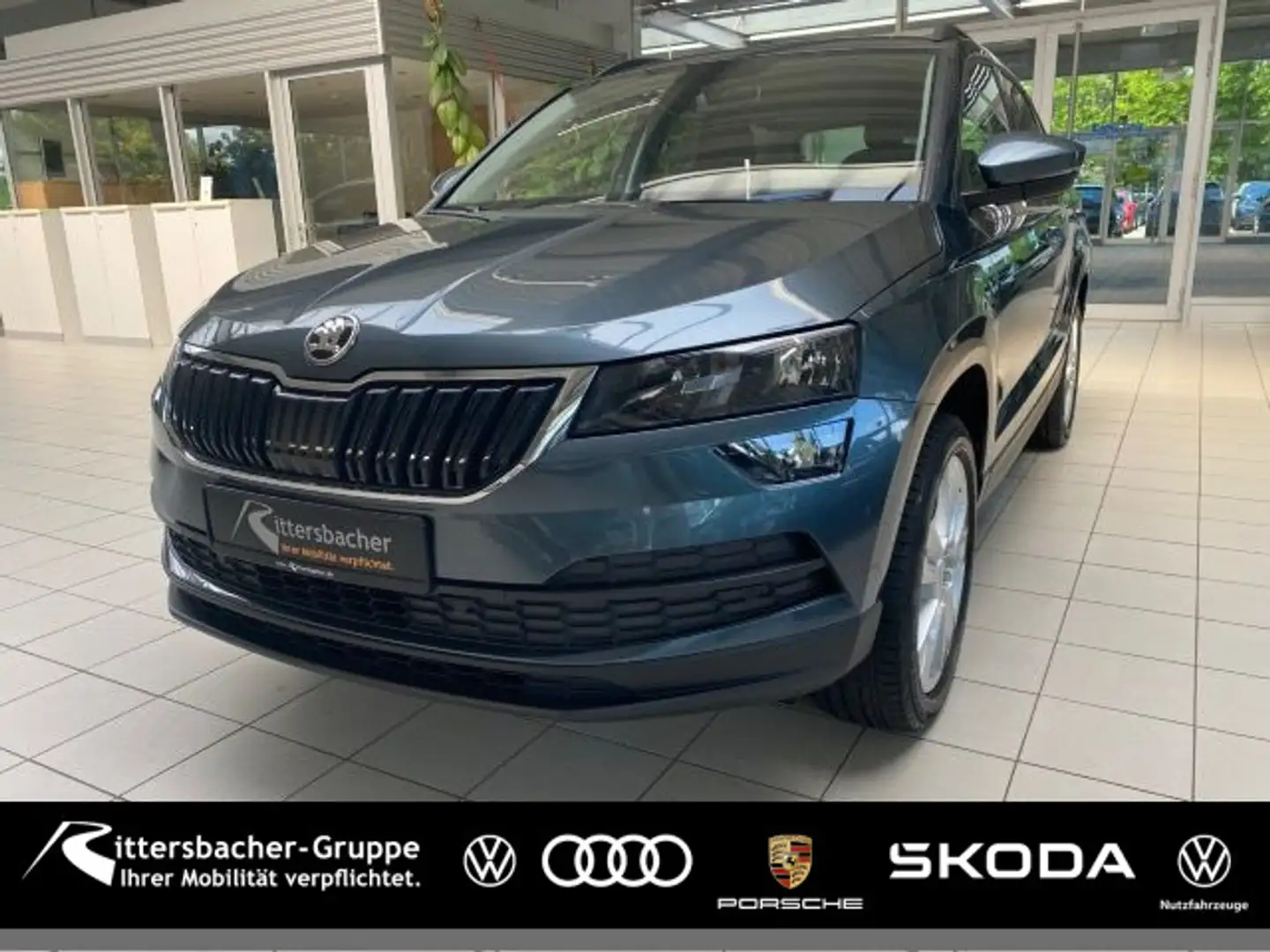 Skoda Karoq 1.0 TSI Style AHK PDC Kamera Klima Sitzhzg Grau - 1