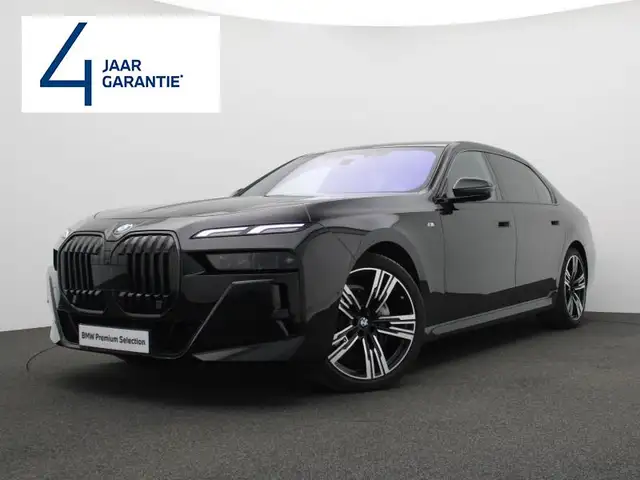 BMW 740 M SPORT - SKY LOUNGE - ICONIC
