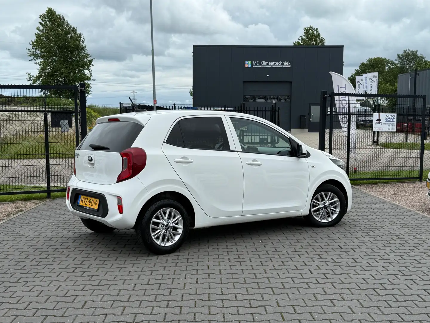 Kia Picanto 1.2 CVVT Dream Team | 4 cilinder | Airco | Bluetoo Wit - 2