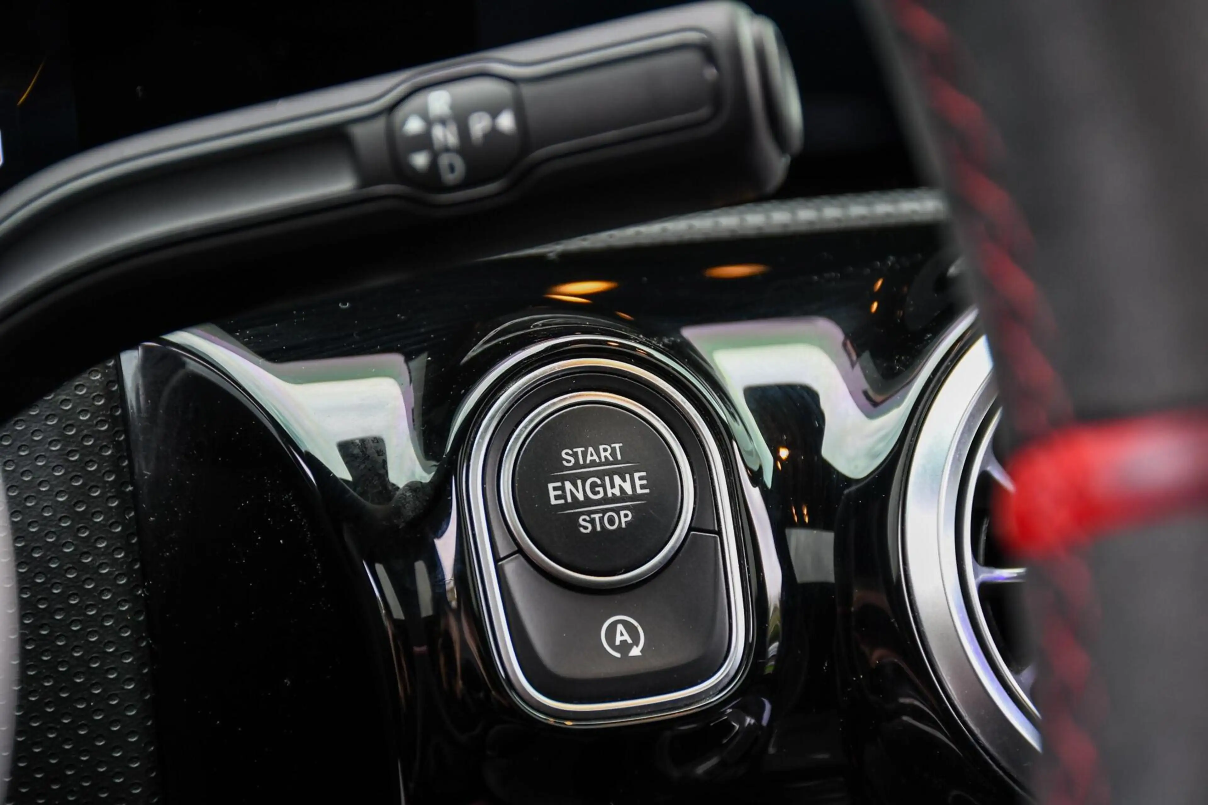 Mercedes-Benz A 35 AMG 4MATIC Edition 1 Pano Schaalstoelen — photo 33