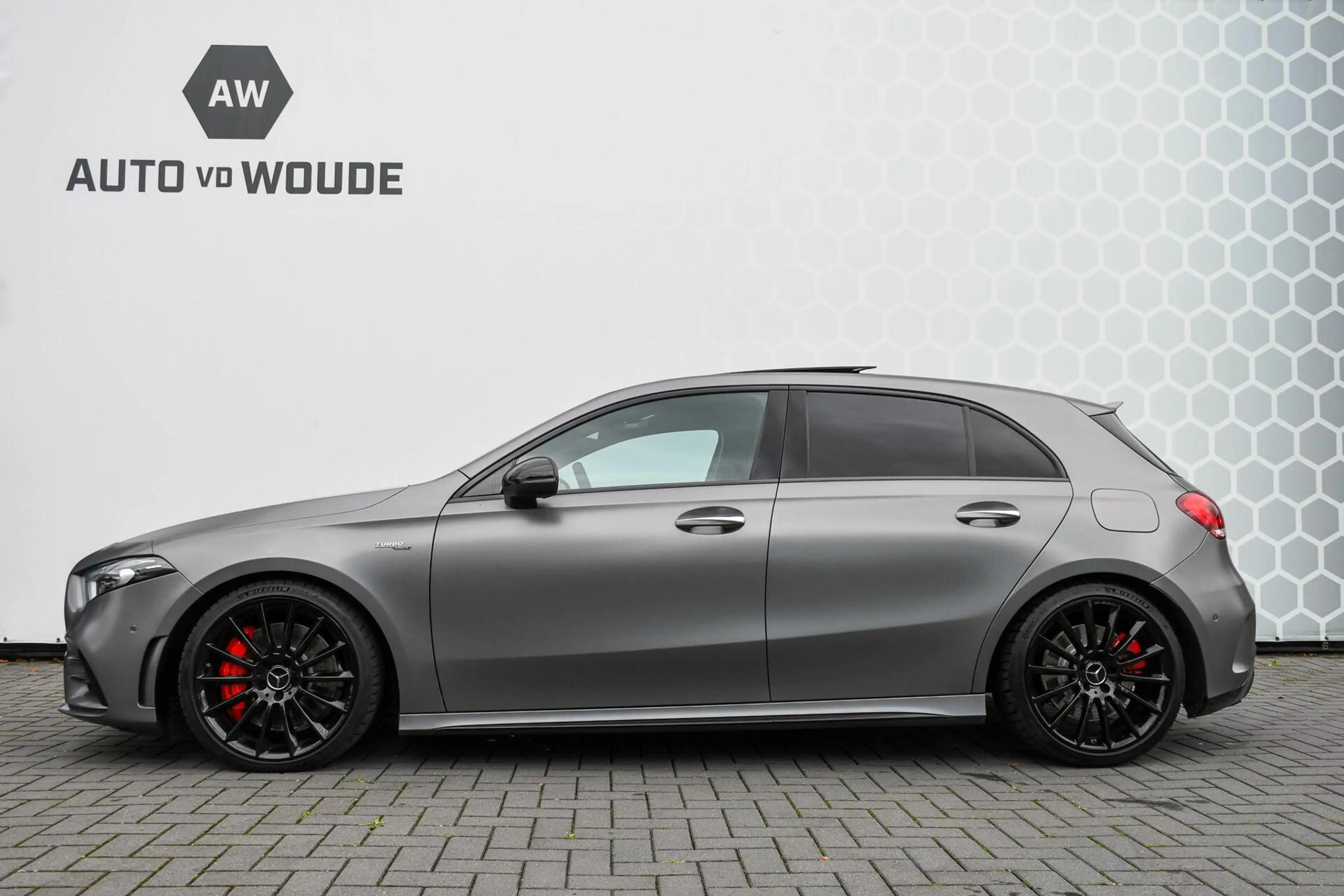 Mercedes-Benz A 35 AMG 4MATIC Edition 1 Pano Schaalstoelen — photo 25