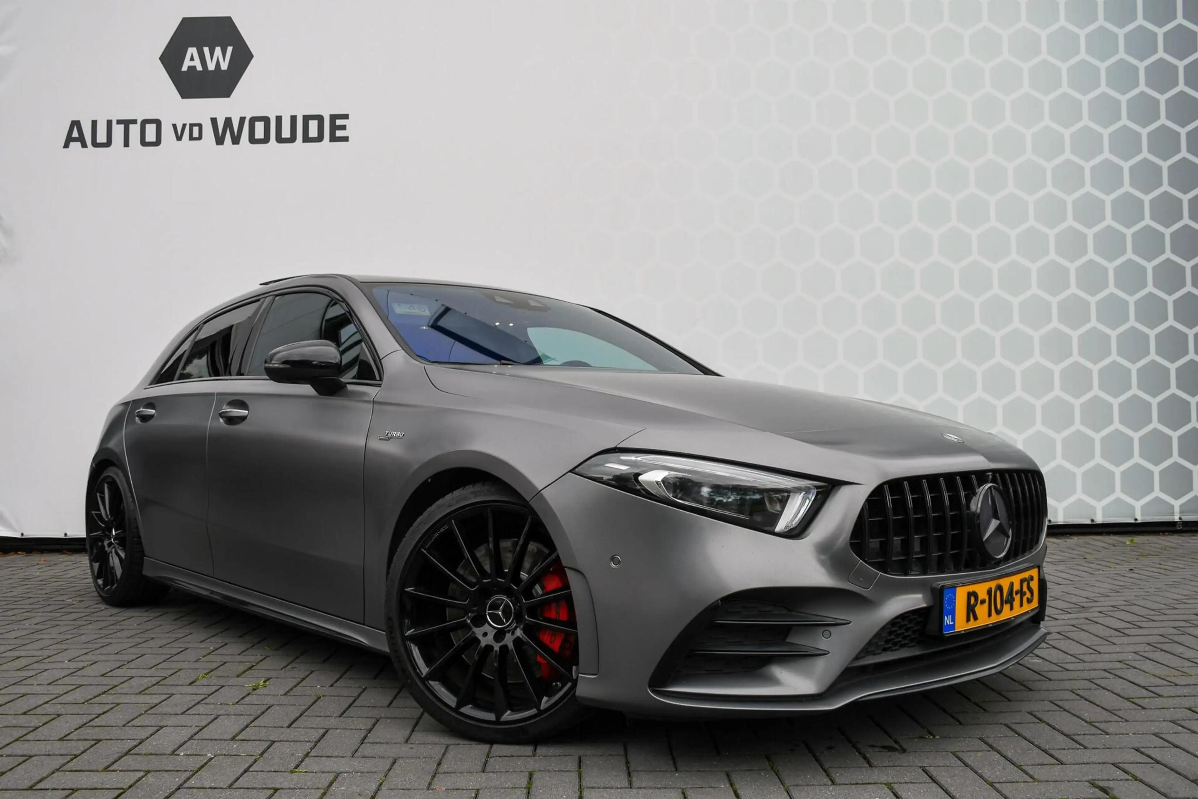 Mercedes-Benz A 35 AMG 4MATIC Edition 1 Pano Schaalstoelen — photo 3