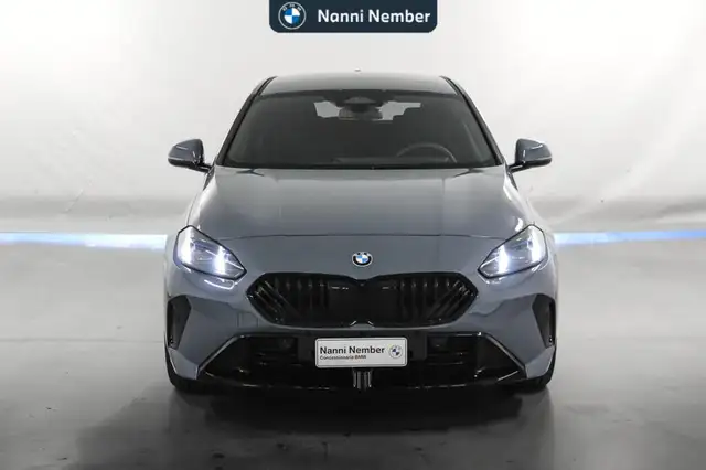 BMW 1 Series view 2