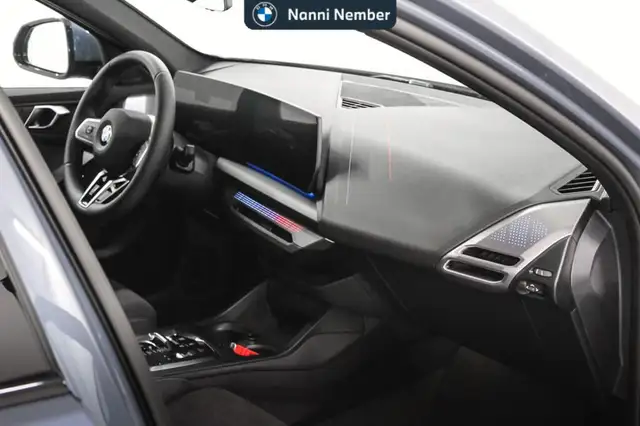 BMW 1 Series view 8