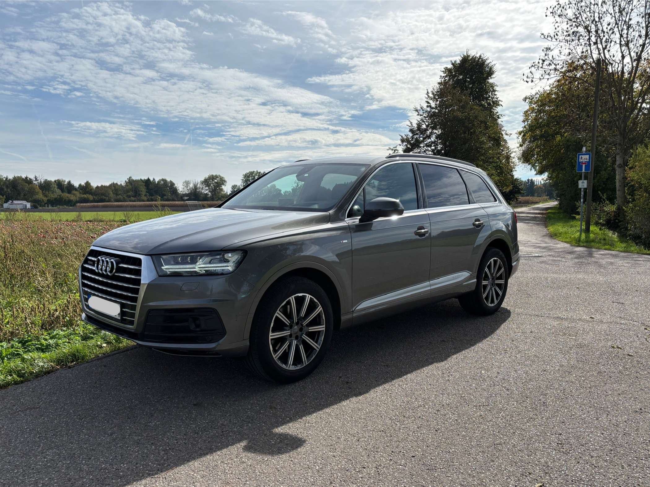Second hand Audi Q7 3.0