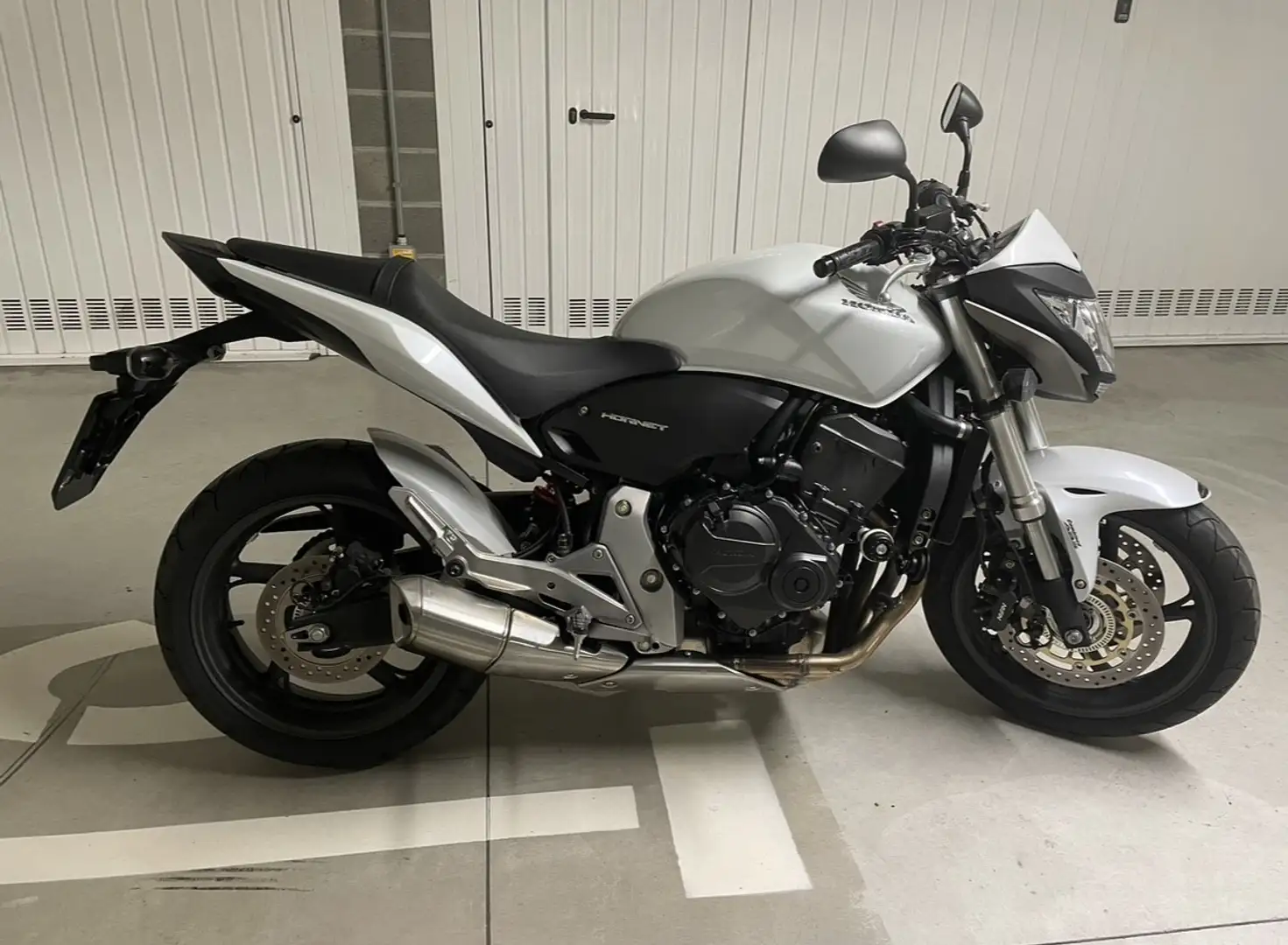 Honda Hornet abs - 1