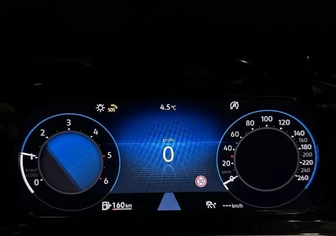 Volkswagen Golf Standard Model — photo 14