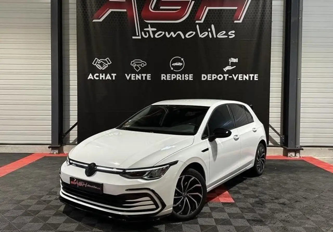 Volkswagen Golf Standard Model