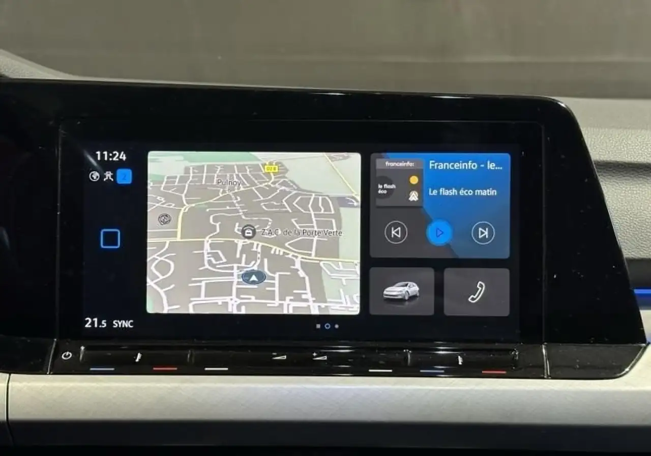 Volkswagen Golf Standard Model — photo 16