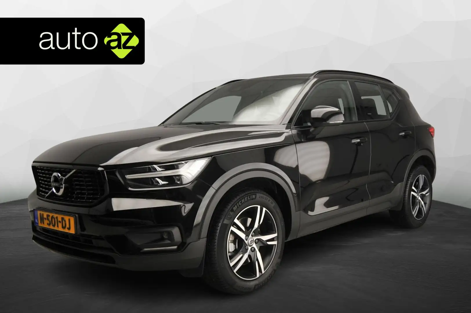 Volvo XC40 2.0 B4 Inscription | Navi | CarPlay | 18" | Camera Zwart - 1