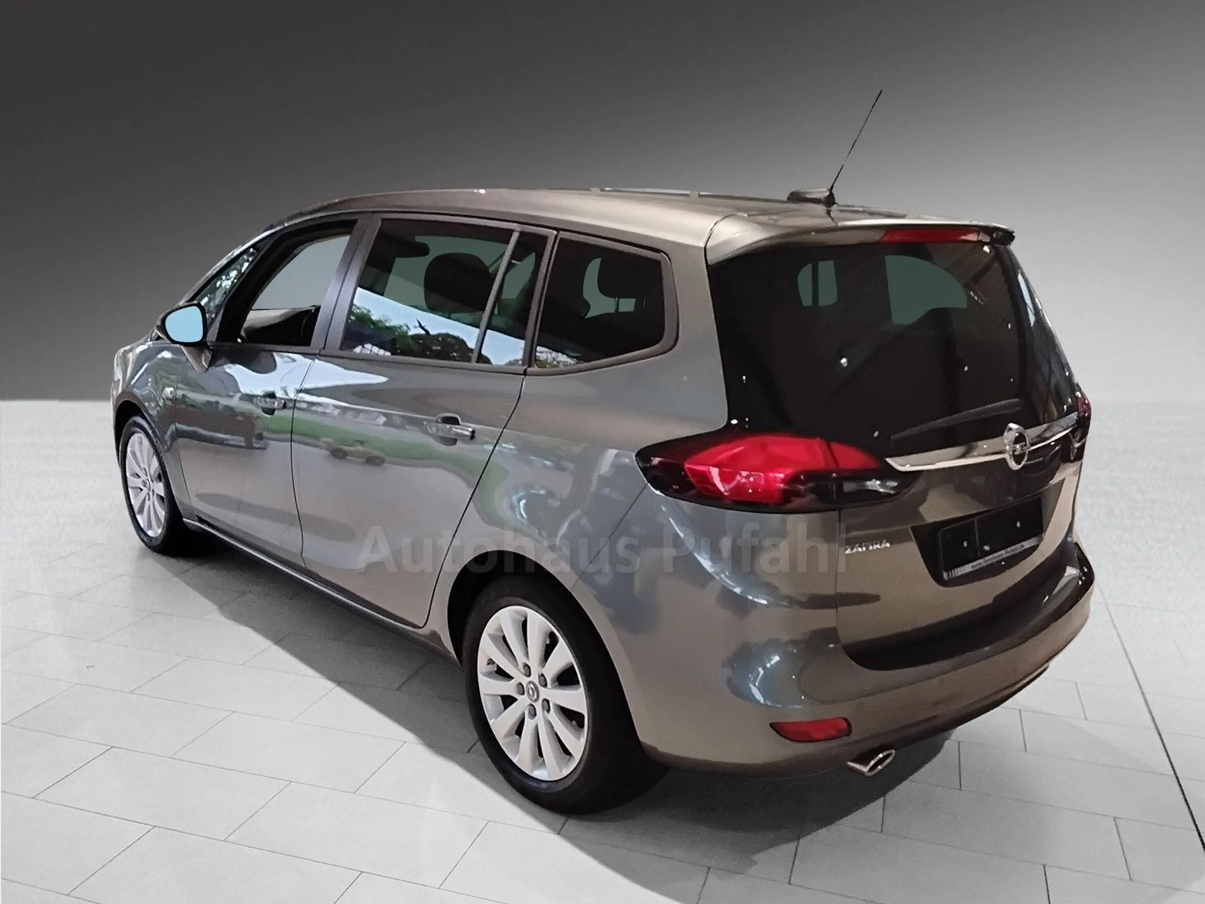 Opel Zafira wenig KM vom Opel Partner — photo 3