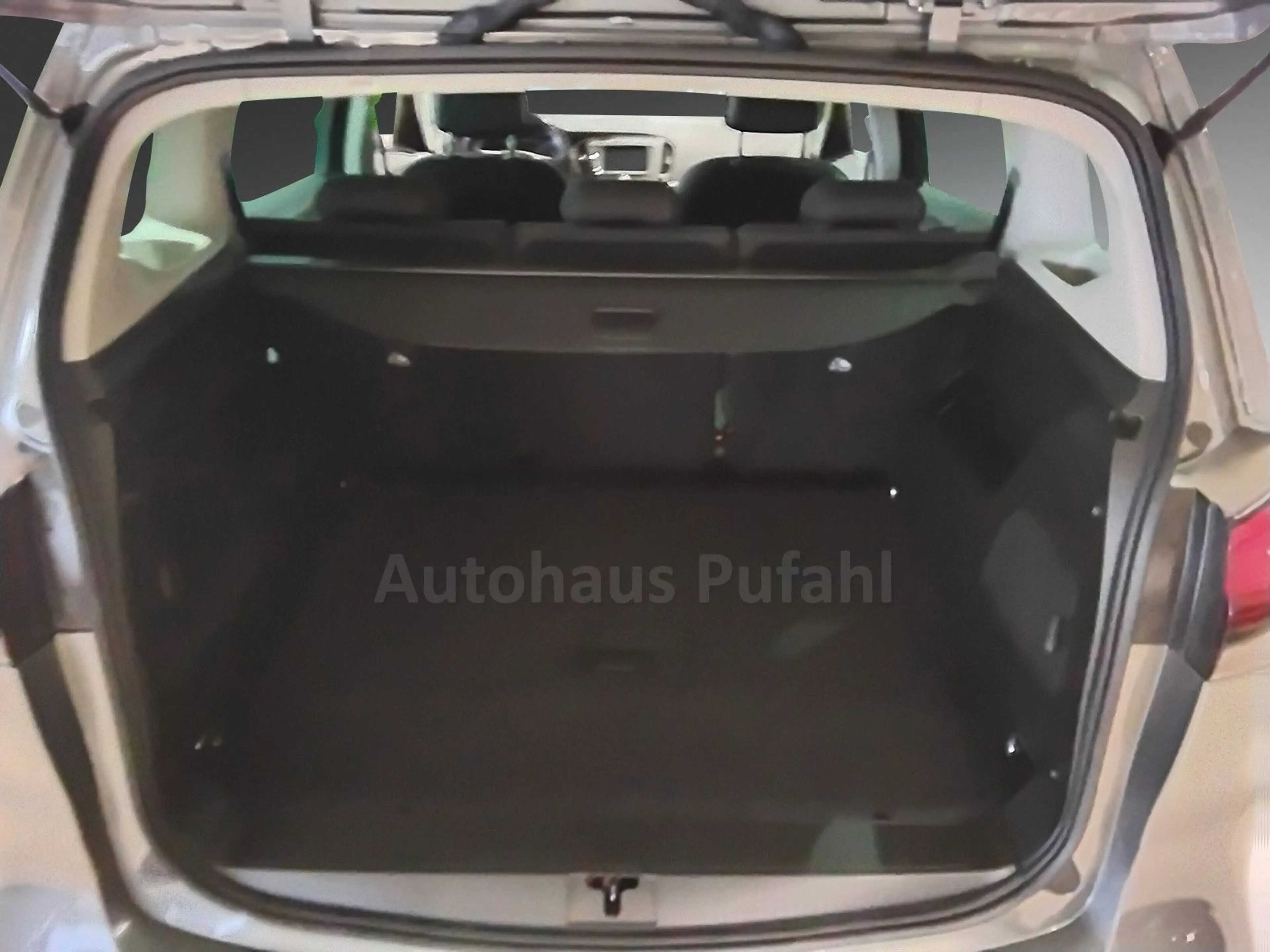 Opel Zafira wenig KM vom Opel Partner — photo 12
