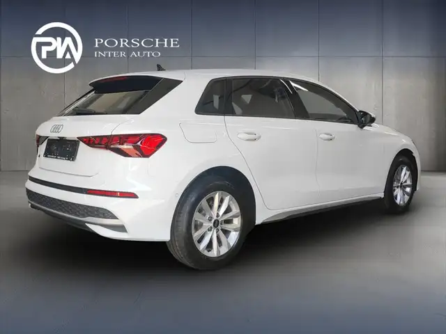 Audi A3 view 4