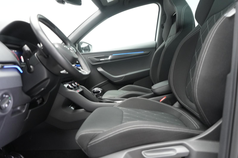 Skoda Karoq 2.0 TSI 4x4 DSG Sportline Pano/Kamera/Navi — photo 9