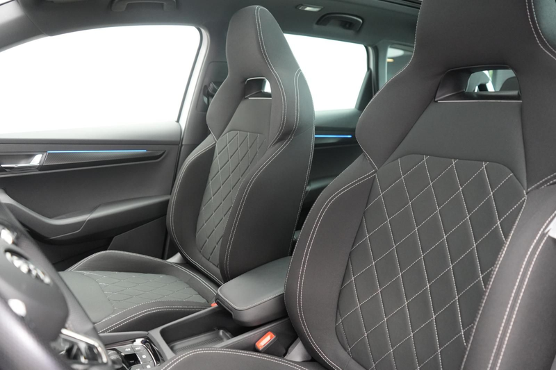Skoda Karoq 2.0 TSI 4x4 DSG Sportline Pano/Kamera/Navi — photo 10