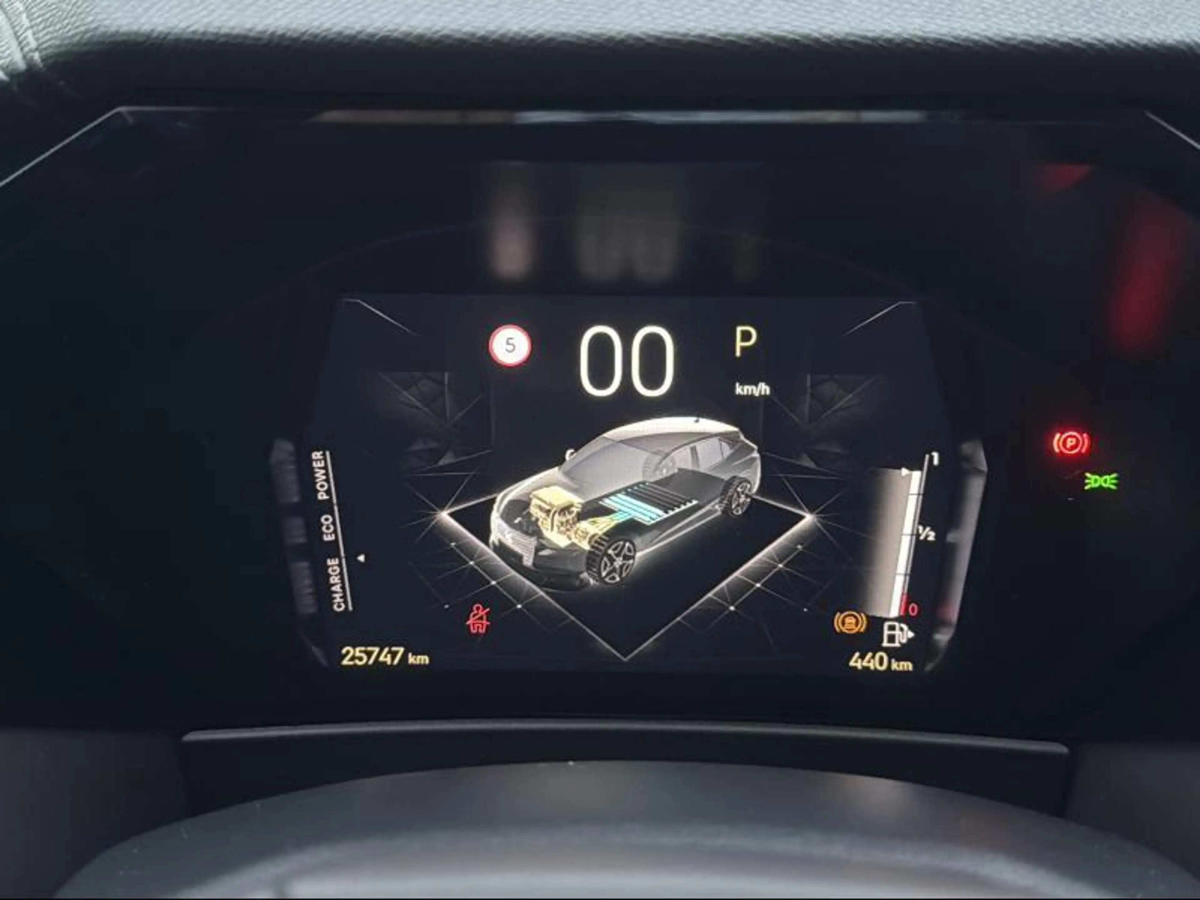 DS Automobiles DS 4 ETOILE HYBRID 136 — photo 11